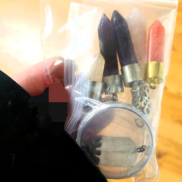 NEW! Lot of Six (6) Quartz & Various Crystals Pendulum Pendants! - Picture 16 of 16